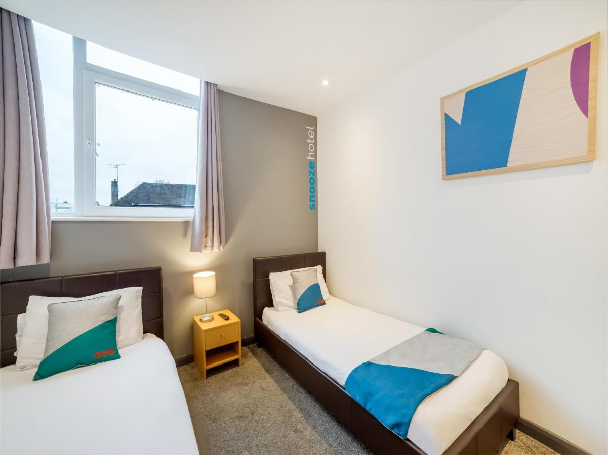 Snooze Hotel كوربي الغرفة الصورة